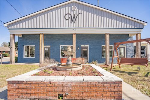 507 N Laurel St, Springfield, GA, 31329-6849 | Card Image