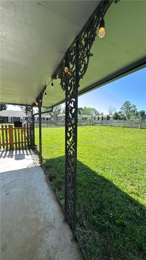 916 S 16th St, Rogers, AR, 72758-5010 | Card Image