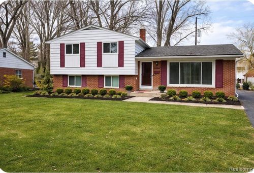 20340 Briarwood Ct, Southfield, MI, 48076-4960 | Card Image