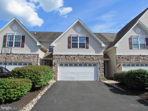 23 Blake Dr, Pennington, NJ, 08534-5194 | Card Image
