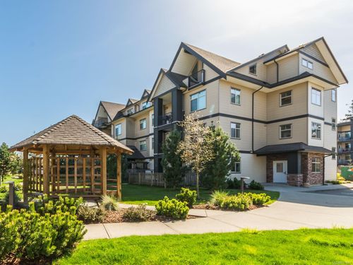 301-2117 Meredith Rd, Nanaimo, BC, V9S2N2 | Card Image