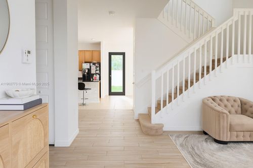 19316 Ne 8th Ct, Miami, FL, 33179-1374 | Card Image