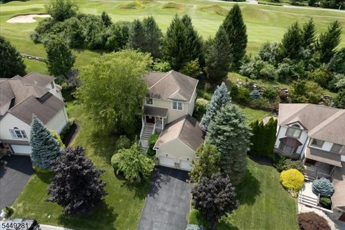 9 Cypress Ln, Hamburg, NJ, 07419-1249 | Card Image