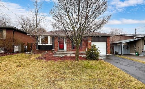 764 Hillcrest Rd, Pickering, ON, L1W2P4 | Card Image