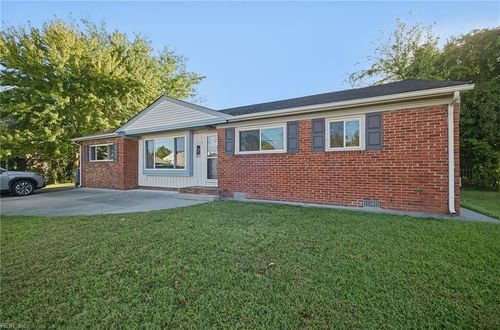 7712 Bergen Street, Norfolk, VA, 23518 | Card Image