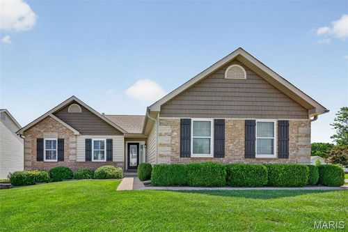 41 Old Yorktown Ct, Wentzville, MO, 63385-2775 | Card Image