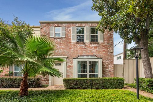 93-5823 Valley Forge Dr, Houston, TX, 77057-2200 | Card Image
