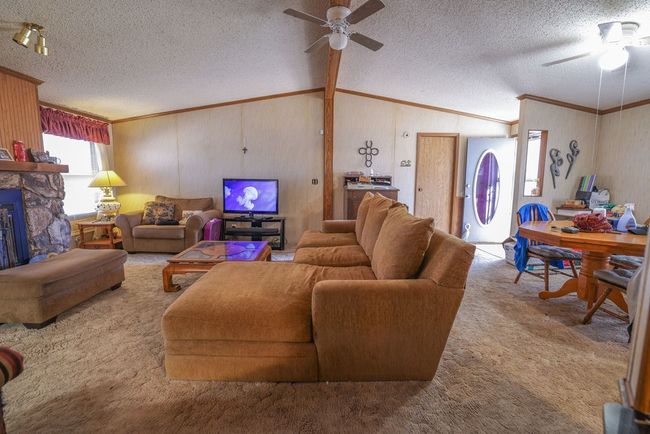 305 Pine St, House other with 3 bedrooms, 2 bathrooms and null parking in Seven Points TX | Image 15