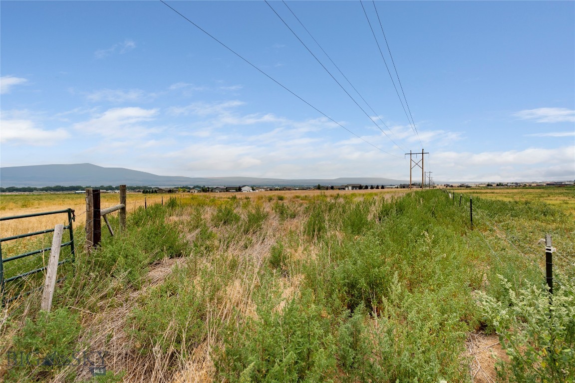Land in Townsend