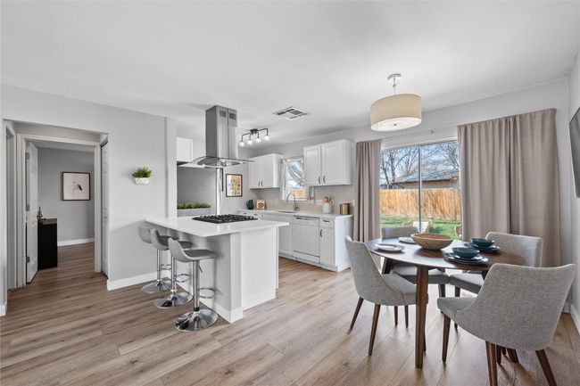 10412 Firethorn Ln, House other with 3 bedrooms, 2 bathrooms and 4 parking in Austin TX | Image 8