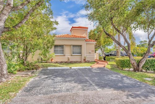 0-6427 Sw 132nd Court Cir, Miami, FL, 33183-5139 | Card Image