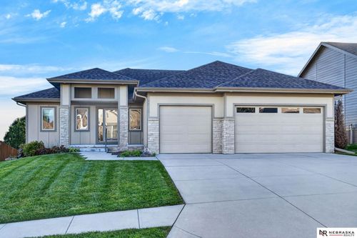8513 N 173rd Street, Bennington, NE, 68007 | Card Image