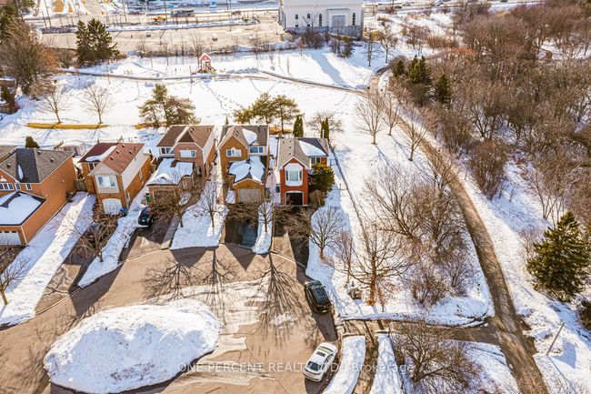 15 Sunshade Pl, House other with 3 bedrooms, 2 bathrooms and 4 parking in Brampton ON | Image 44
