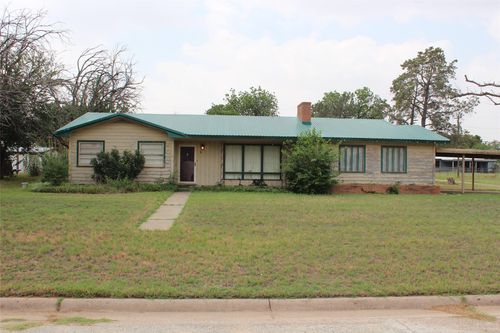 1001 Se 4th St, Knox City, TX, 79529-2033 | Card Image