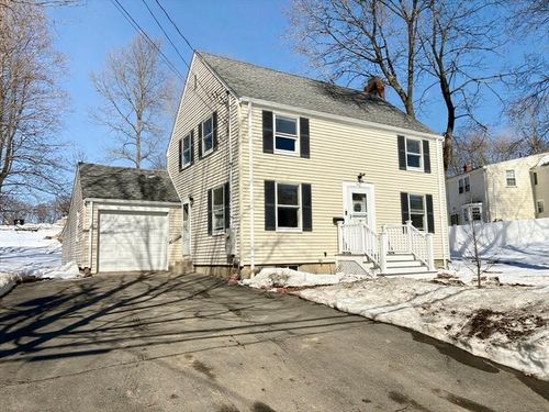 342 Elm St, Braintree, MA, 02184-1422 | Card Image