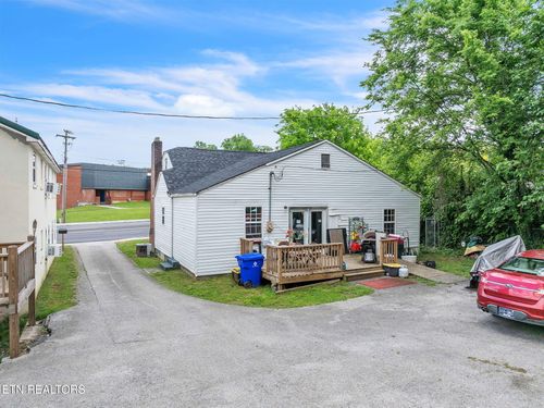 929 N Roane St, Harriman, TN, 37748-2312 | Card Image