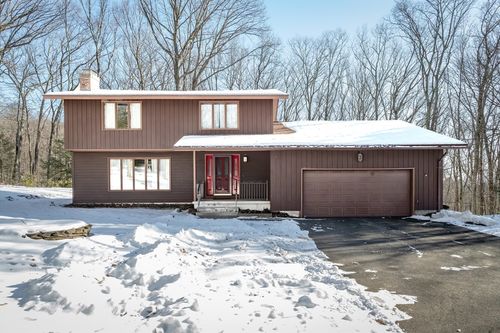 49 Glasgow Dr, Russell, MA, 01071-9769 | Card Image