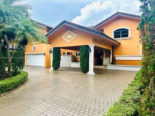 8565 Nw 168th Ter, Miami Lakes, FL, 33016-6165 | Card Image