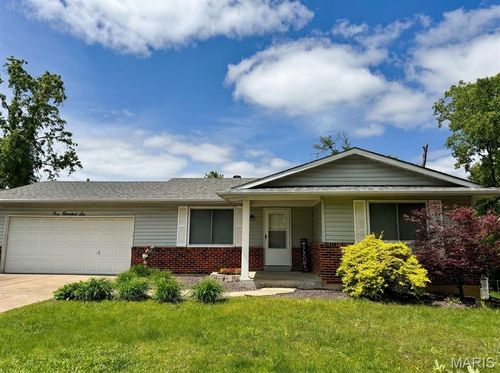 106 Jane Dr, Saint Peters, MO, 63376-2236 | Card Image