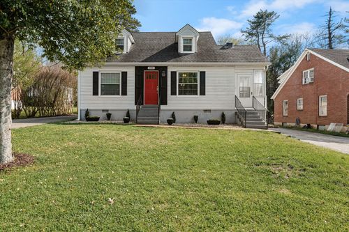 106 7th Ave, Columbia, TN, 38401-2852 | Card Image