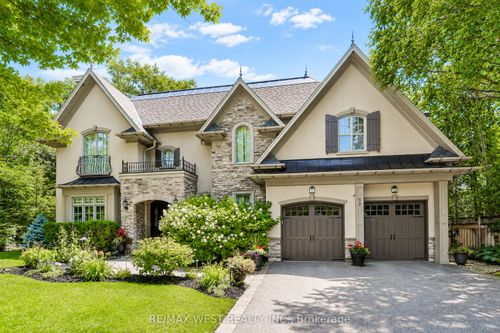 92 Pinetree Way, Mississauga, ON, L5G2R1 | Card Image