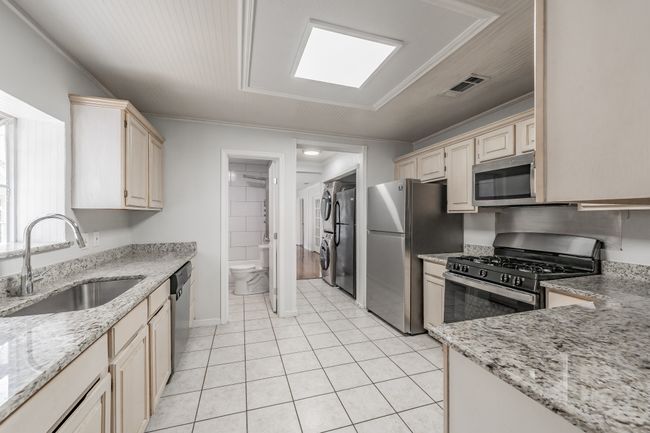 3005 6 Th Ave, House other with 5 bedrooms, 3 bathrooms and null parking in Fort Worth TX | Image 8