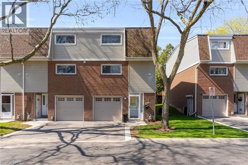 15-960 Warwick Crt, Burlington, ON, L7T4C5 | Card Image