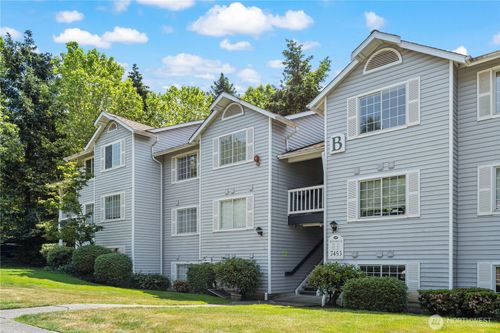 apt-b103-7453 Newcastle Golf Club Rd, Newcastle, WA, 98059-3180 | Card Image