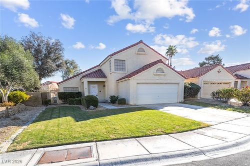 92 Megan Dr, Henderson, NV, 89074-2755 | Card Image