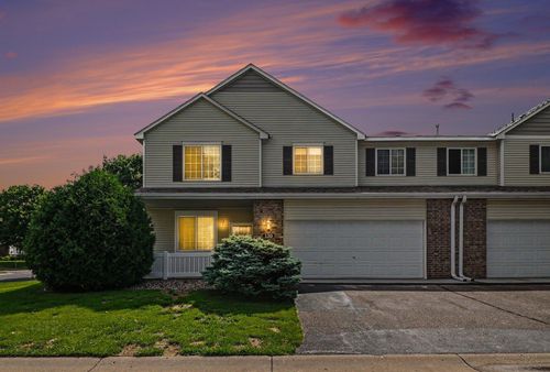 130 River Woods Dr W, Saint Paul Park, MN, 55071-1570 | Card Image