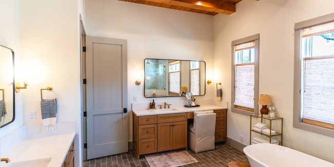 48 Wimberley Trl, House other with 5 bedrooms, 6 bathrooms and null parking in Fredericksburg TX | Image 11