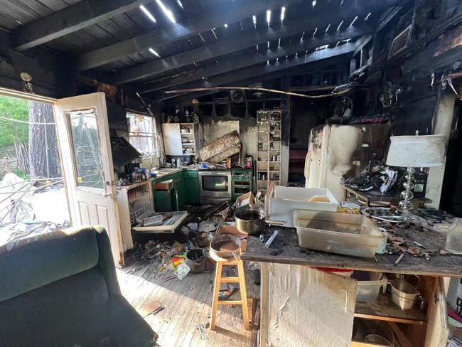 Fire Damaged Kitchen | Image 14