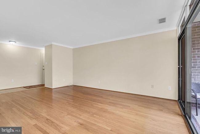 5C - 1665 Parkcrest Cir, Condo with 2 bedrooms, 1 bathrooms and null parking in RESTON VA | Image 20