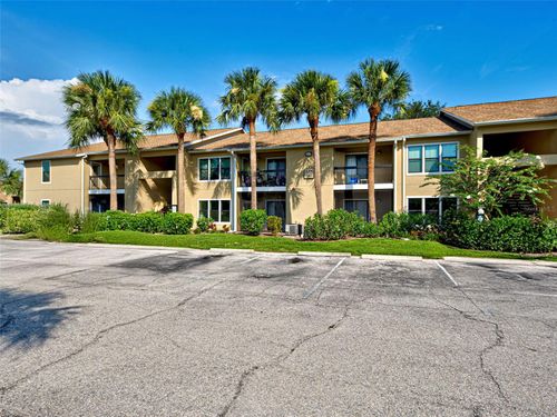 22-4008 Crockers Lake Blvd, SARASOTA, FL, 34238-5504 | Card Image