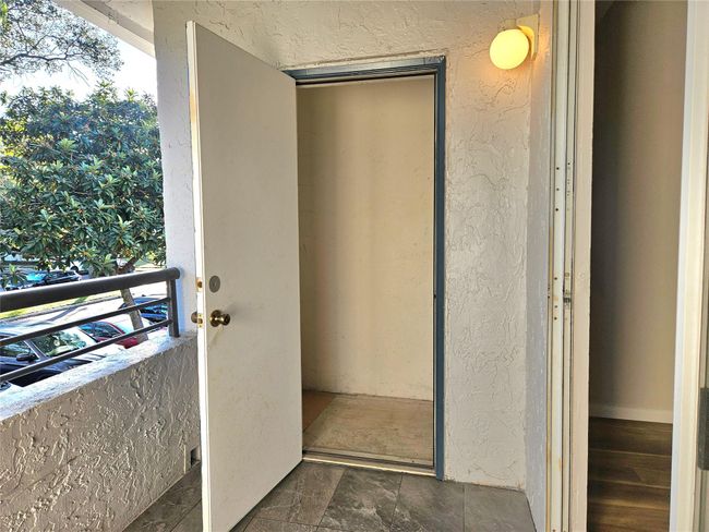 STORAGE CLOSET ON YOUR BALCONY | Image 8