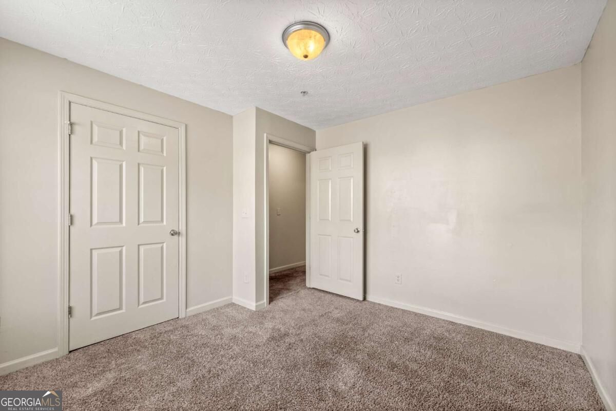 Residential Lease in Lithonia 3
