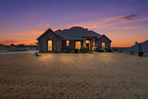 162 Ellis Spring Dr, Weatherford, TX, 76085-1637 | Card Image