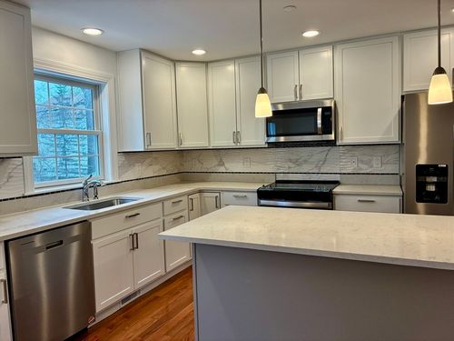 21-215 High St, Taunton, MA, 02780-3541 | Card Image