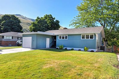 635 Hastings Avenue, House other with 3 bedrooms, 2 bathrooms and null parking in Missoula MT | Image 1