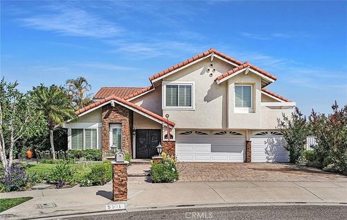 9901 Merced River Ave, Fountain Valley, CA, 92708-2923 | Card Image