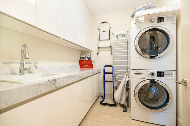 UNIT-1101N - 9705 Collins Ave, Condo with 3 bedrooms, 4 bathrooms and null parking in Bal Harbour FL | Image 27