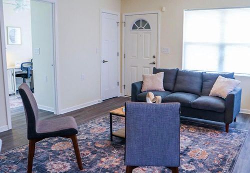 3324 N Palmer St, Milwaukee, WI, 53212-1541 | Card Image