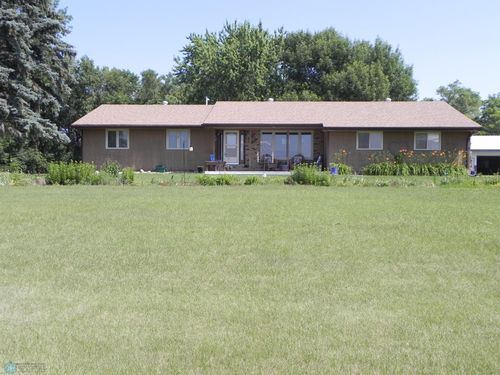 17195 82nd St Se, Wahpeton, ND, 58075-9324 | Card Image