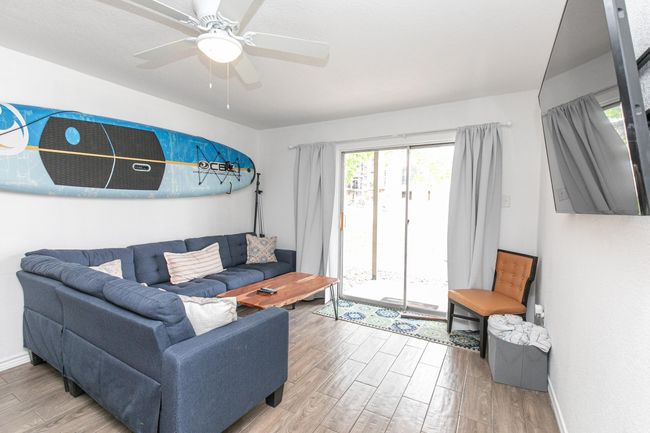 102 - 104 Cove E, Condo with 3 bedrooms, 2 bathrooms and null parking in Horseshoe Bay TX | Image 19