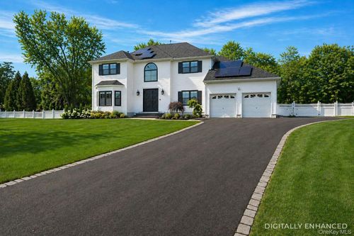 20 Chateau Dr, Manorville, NY, 11949-3361 | Card Image