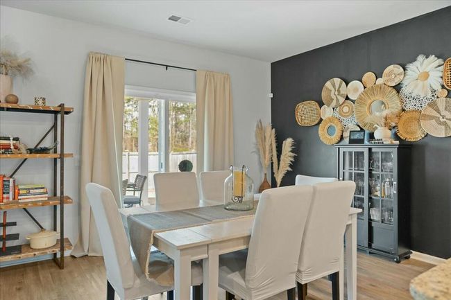 Eat in Kitchen | Image 19