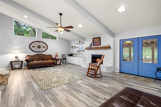 3905 Shady Creek Dr, House other with 4 bedrooms, 3 bathrooms and null parking in Euless TX | Image 9