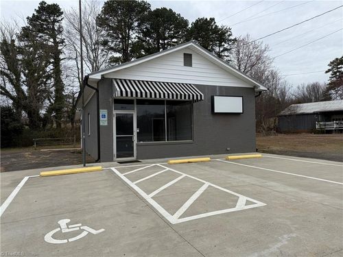 7010 Doral Dr, Tobaccoville, NC, 27050-9400 | Card Image