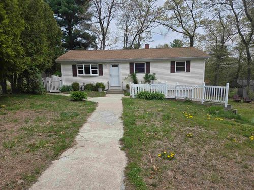 143 Westwood Dr, Nashua, NH, 03062-3428 | Card Image