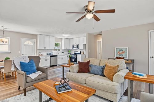 800 Churchill Dr, Virginia Beach, VA, 23464-2905 | Card Image